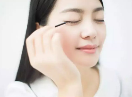 TOK美甲加盟|有了这样的睫毛增长液，谁还不是个小公举！